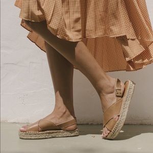Alohas Cross over Camel Espadrille Sandals